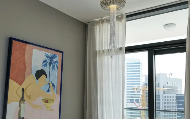 Burj Khalifa View with Designer Interior