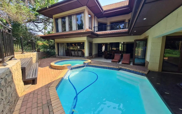 9 The Pin – Zimbali 6 Bedroom