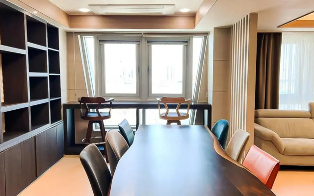 Chungchoho Best Hotel