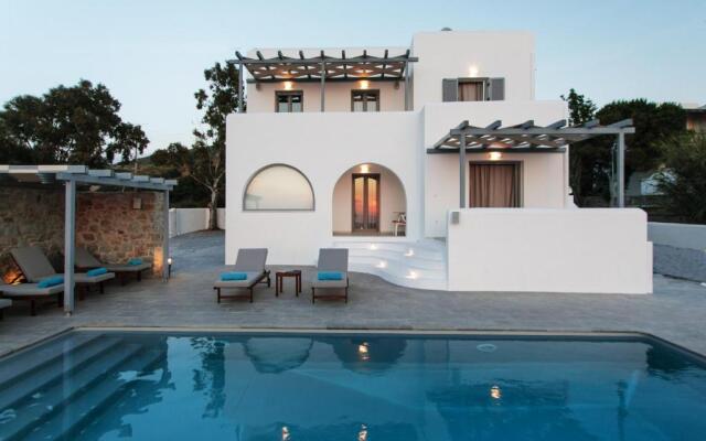 Naxos Infinity Villa and Suites