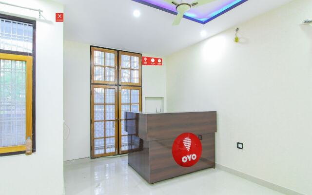 OYO 13478 Hotel Surabhi Garden