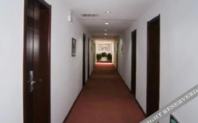 Mingshan Yijia Hotel(苏州名山一家商务酒店)