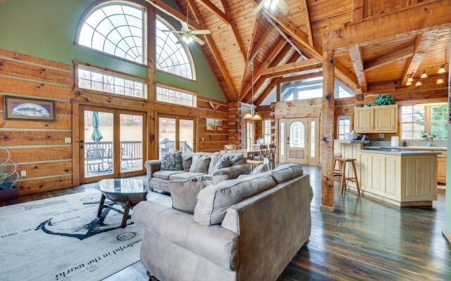 Cherokee Lake Cabin w/ Deck & Kayaks!