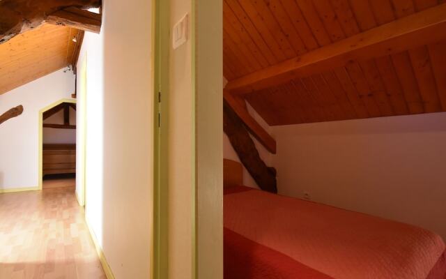 Cozy Holiday Home in Florimont-Gaumier with Private Pool