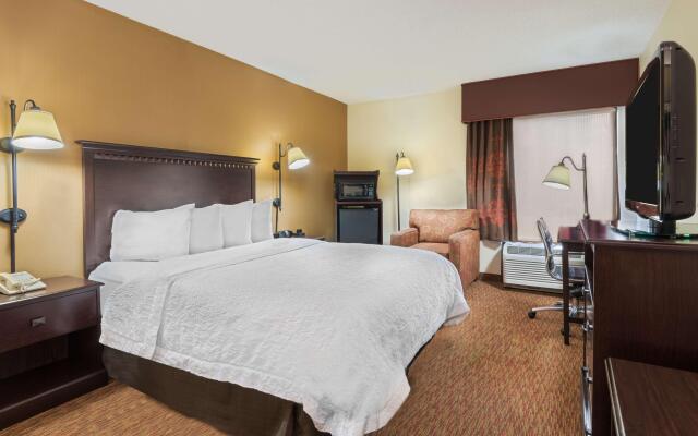 Hampton Inn Charlotte - University Place