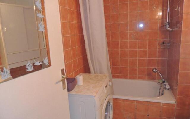 Appartement Balaruc-les-Bains, 1 pièce, 2 personnes - FR-1-571-38