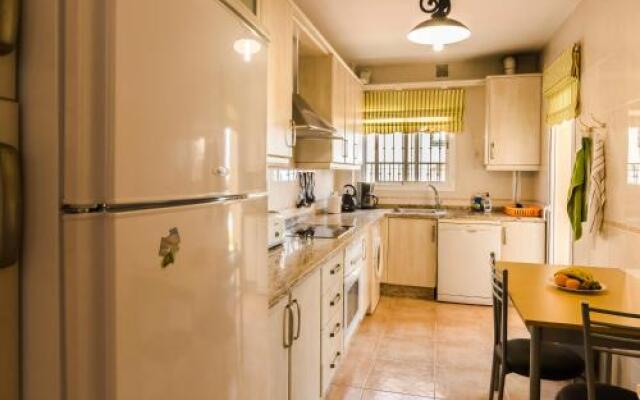 Luxurious Carabeo 2000 1.3