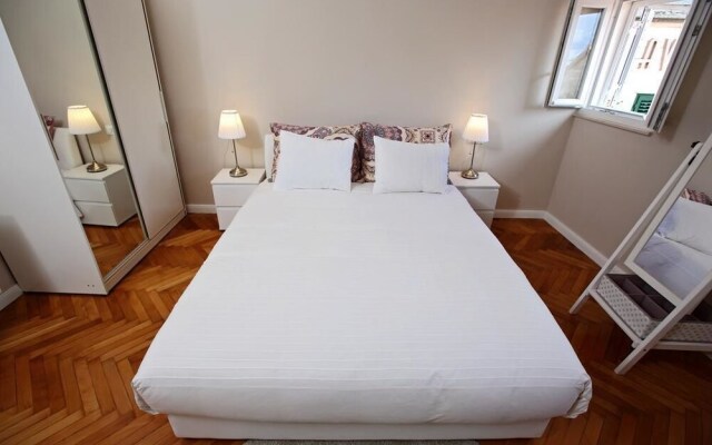 White Stone Apartment  Diocletian Palace