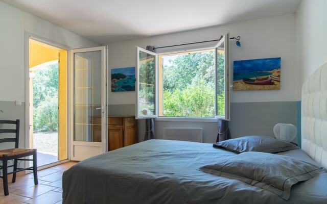 Secluded Villa in Lorgues With Private Pool