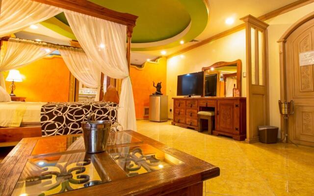 Hotel Suites Flamboyanes