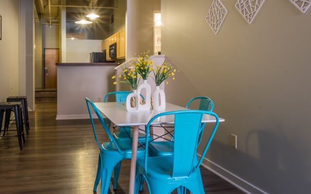 Bright Apartments on Allegheny River