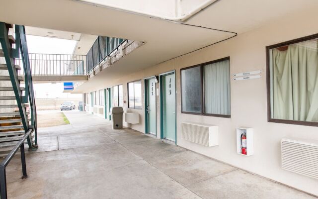 6 Tulsa West Motel