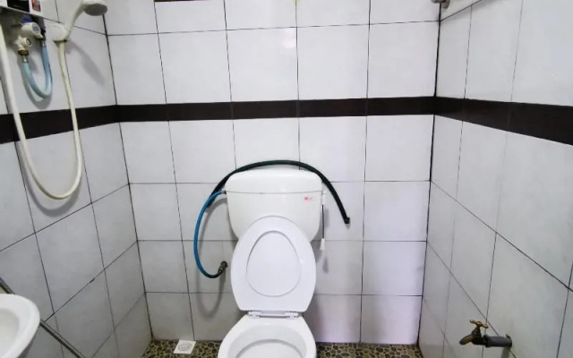 OYO 90038 Dalyla Inn Chalet