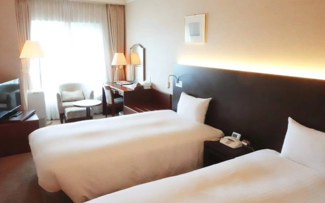 Nakanoshima Plaza – Guest Rooms – Osaka