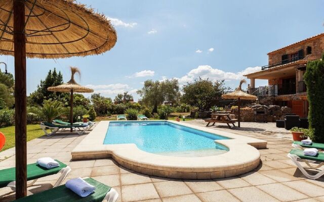 Belvilla by OYO Almadrava