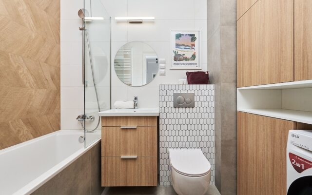Home Office Flat Miedziana by Renters