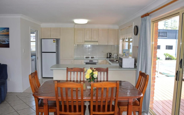Ocean Shores 7 South West Rocks – Guest Rooms – South West Rocks