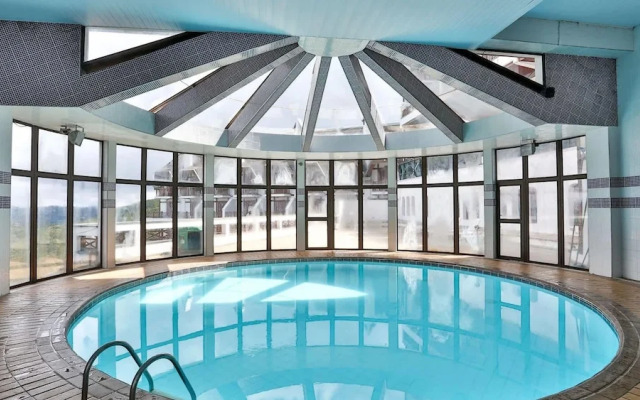 Duplex em Castelo Piscina e Lareira