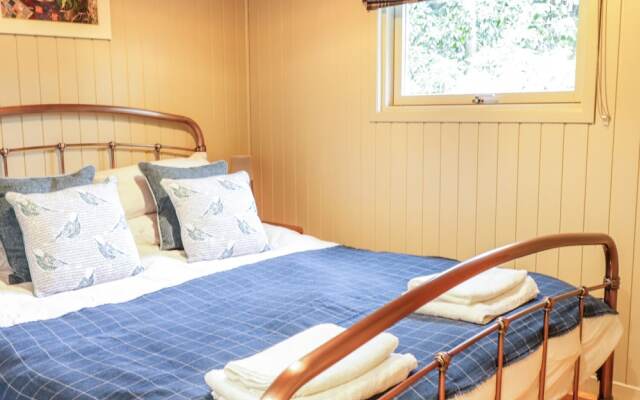 Nutkin Lodge