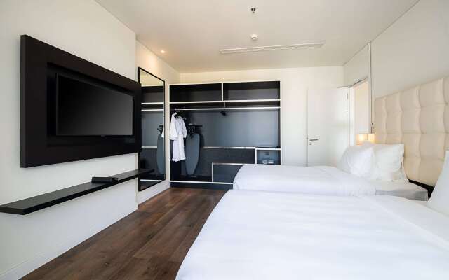 Hotel Soleil Ha Long, Trademark Collection by Wyndham