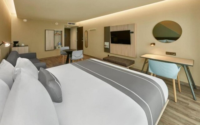 City Express Suites by Marriott Cancún Aeropuerto Riviera