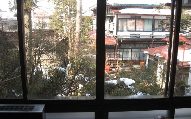 Maruka Ryokan