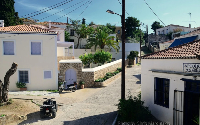 Villa Spetses 19th Century Glamour!