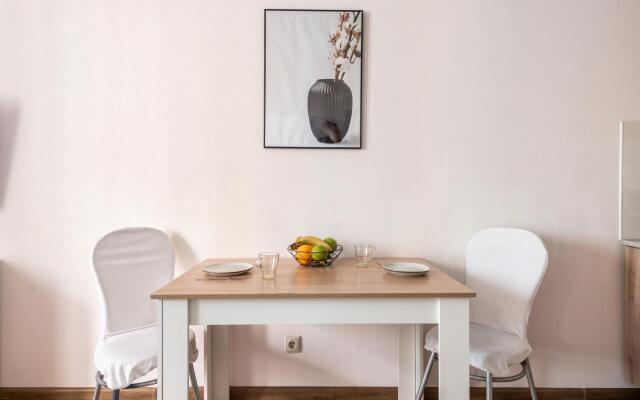 Sunmarine apartments (Санмарин апартментс) на улице Юлиана Семёнова