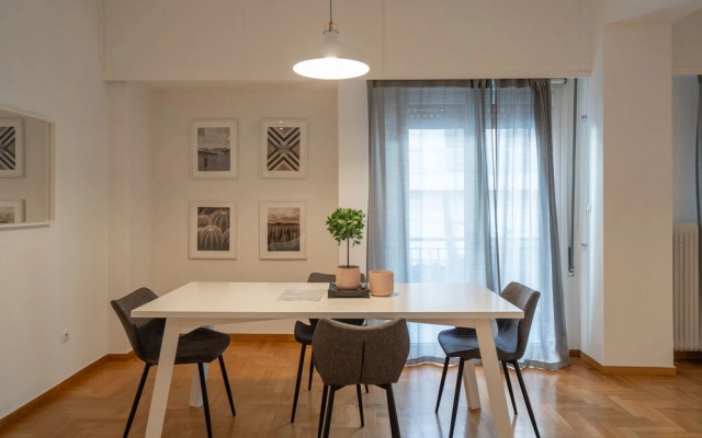 Zan Moreas Beautiful Apt in Koukaki