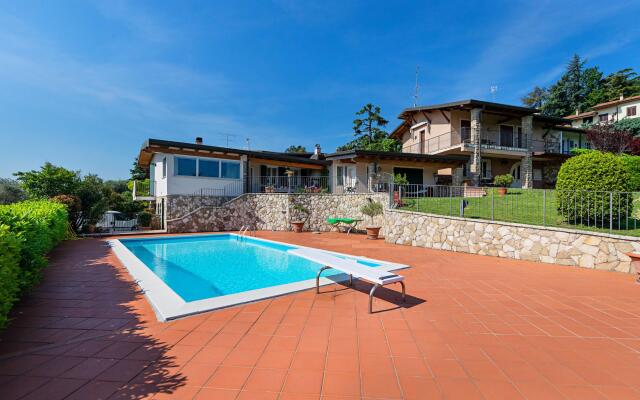 Casa Alba con Giardino by Wonderful Italy