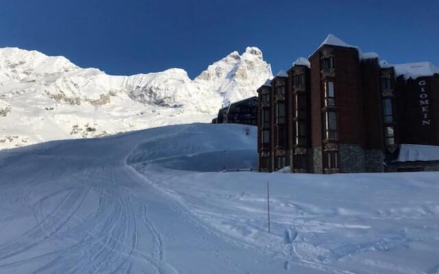 THE NEST Apartment Suite Ski-in Ski-out with Hammam