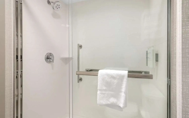 Hampton Inn & Suites By Hilton Bakersfield Central