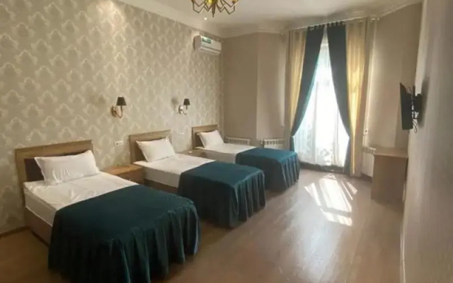 Anor Guest House (Анор)