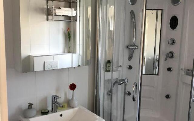 Viktoria Lodge Bed and Breakfast