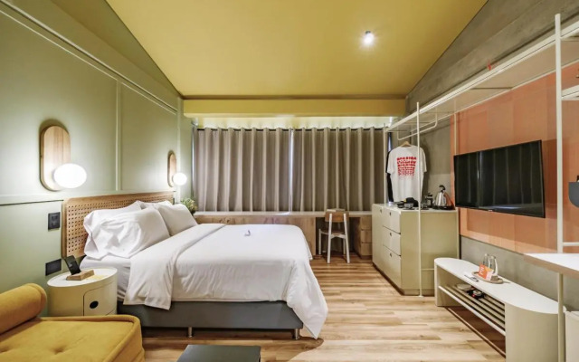 The Somos Flats Provenza