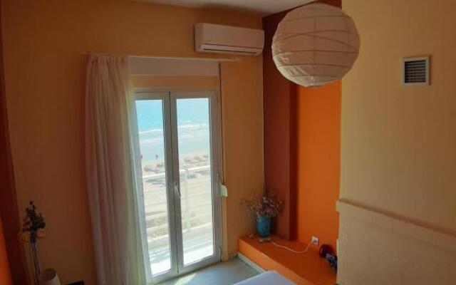 Apartment Michalis by the Sea