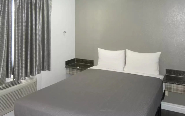 Rodeway Inn Commerce - Los Angeles