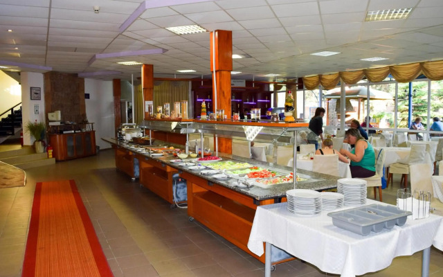 Balaton Hotel