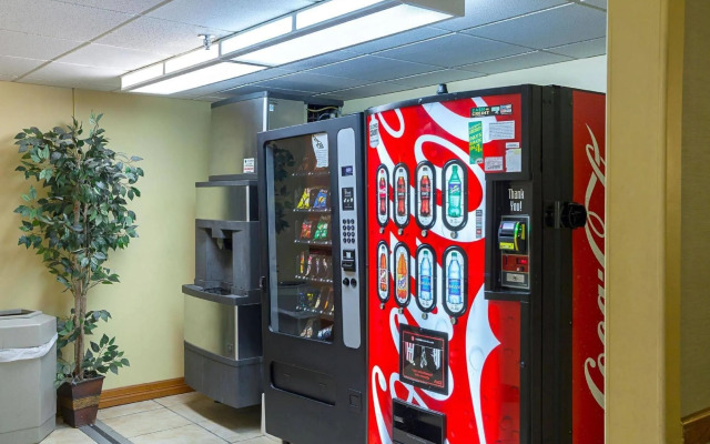 Clarion Hotel Desoto