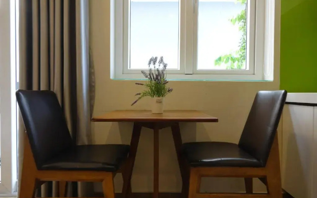 Spring Light Apartment