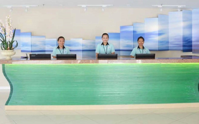 Oceania Hotel