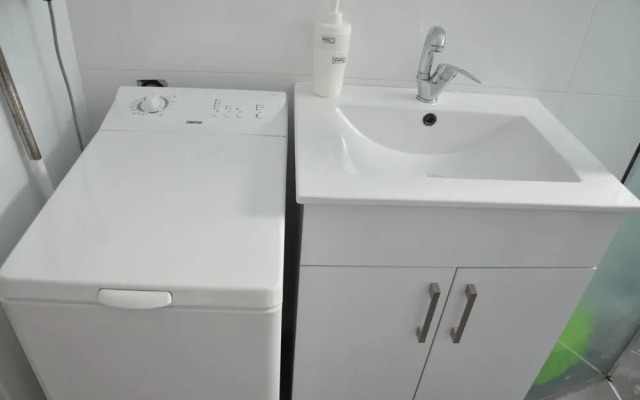 Isra Home Apartments Ben Gurion 81