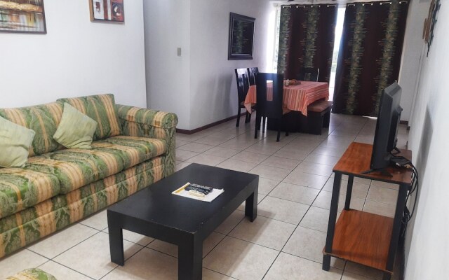 Suites & Apartments San Benito Flats