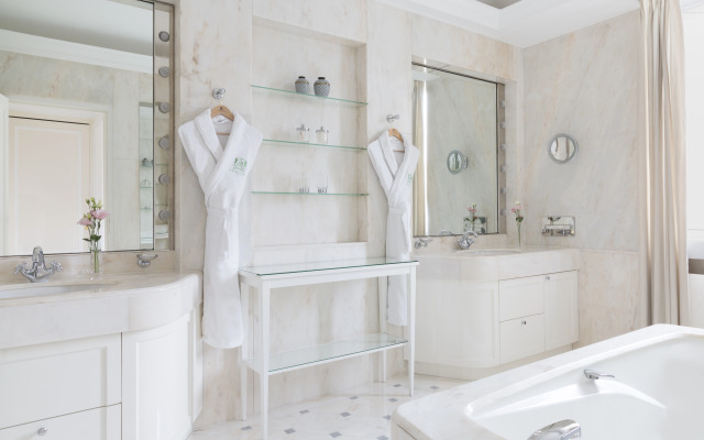 Hotel Le Bristol Paris