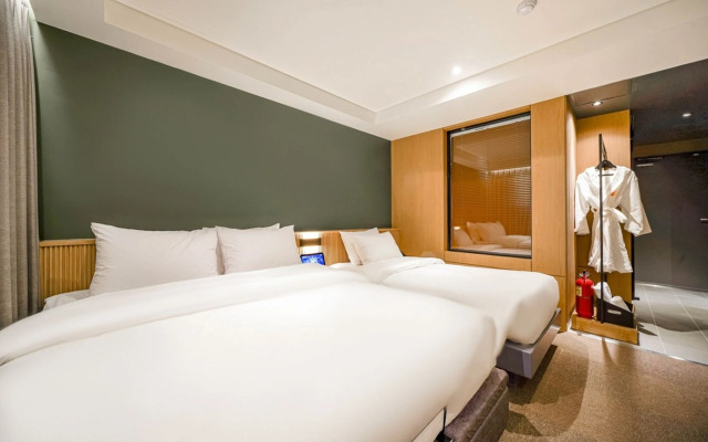 Haeundae Thevan Hotel