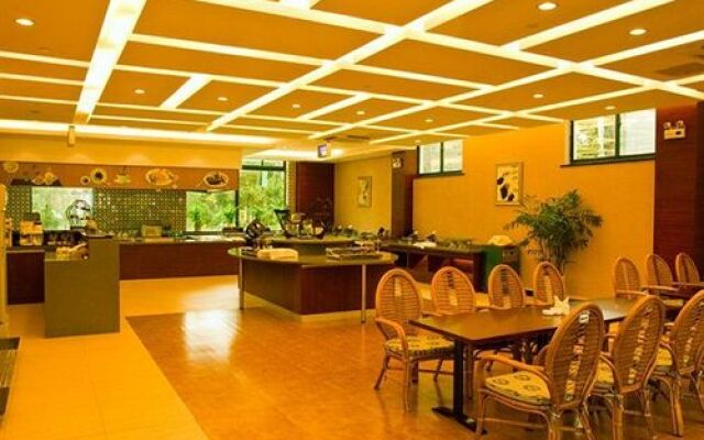 Rongding Binjiang Hotel