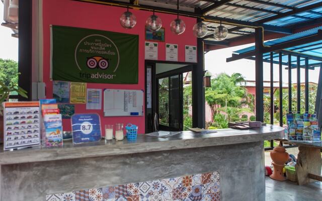 Pinky Bungalows Resort