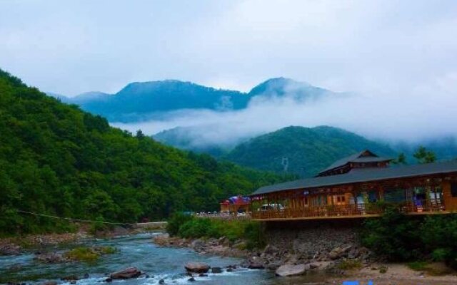 Northern Zhouzhuang Resort