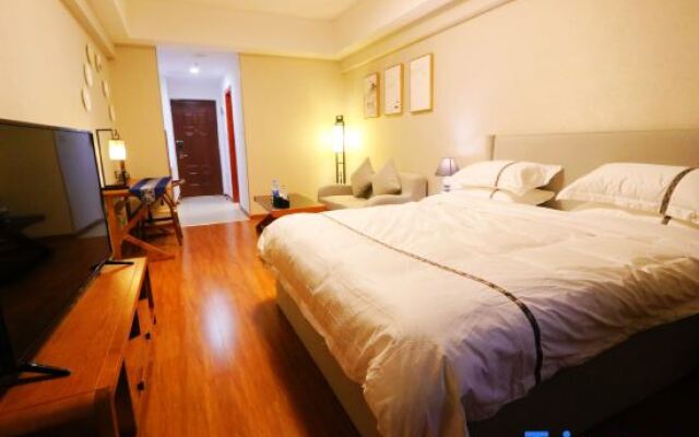 Q+ Junuo Apartment Hotel (Foshan Sanshui Wanda Plaza)