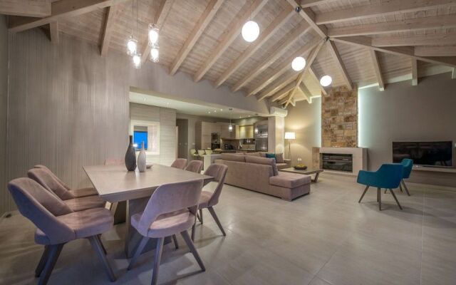 Avra Villa